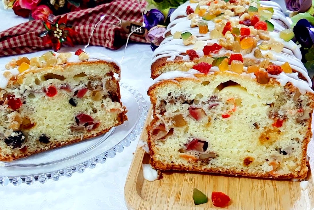 Bolo de natal com nozes frutas cristalizadas e passas uma delícia simples de preparar Bolo de natal com nozes frutas cristalizadas e passas uma delícia simples de preparar
